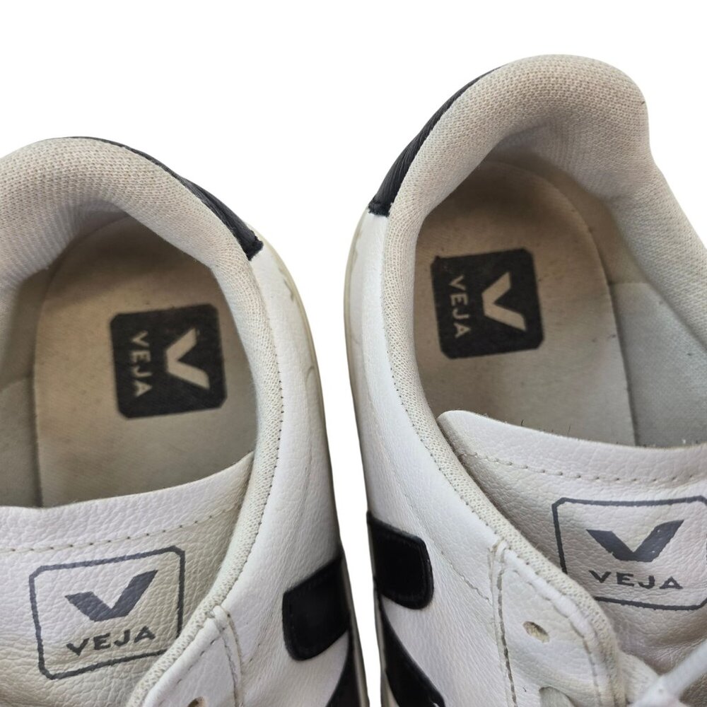 Veja Campo Leather Sneakers in Black/White Size 7 - Picture 8 of 9